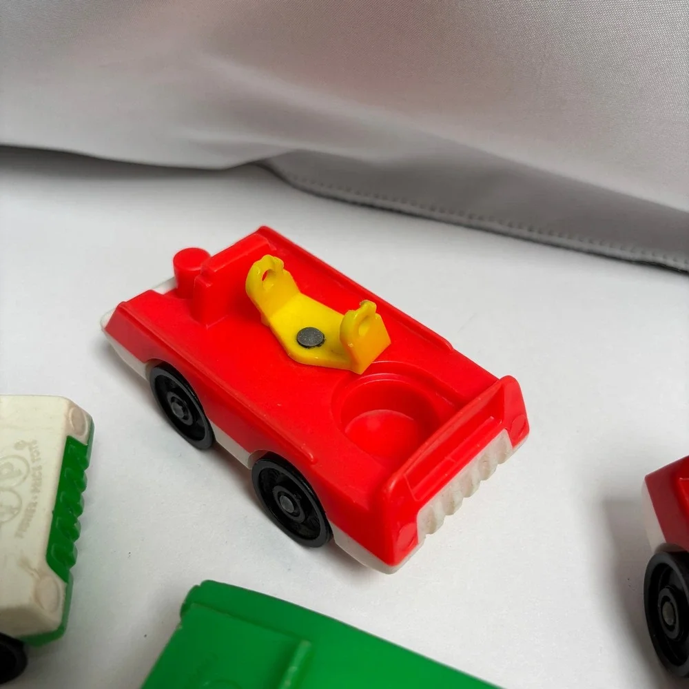 Vintage Fisher Price Little People Cars Fire Truck Wood Plastic Figures‎ Lot 7pc